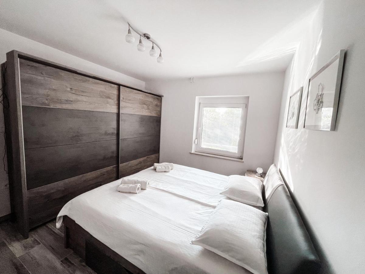 Riad Apartments Premium Zgornje Skofije Exterior photo