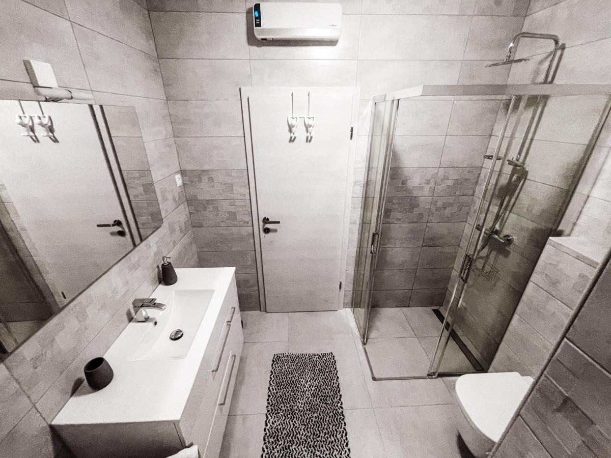 Riad Apartments Premium Zgornje Skofije Exterior photo